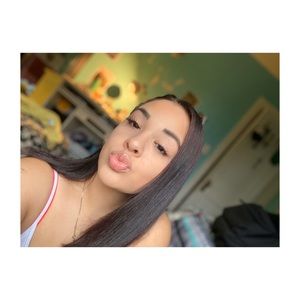 Meet your Posher, Janessa